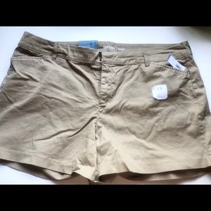 Old Navy tan Pixie shorts size 16 NWT